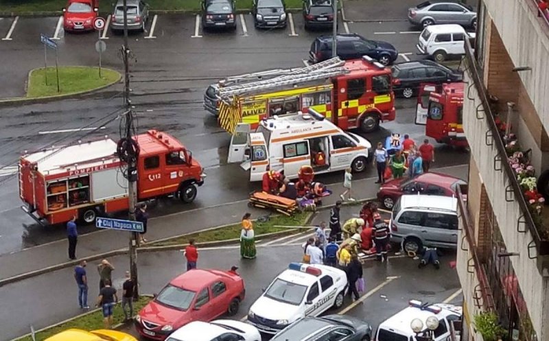 Un tânăr a spulberat patru surori pe un trotuar