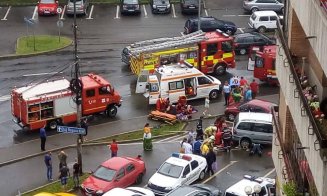 Un tânăr a spulberat patru surori pe un trotuar