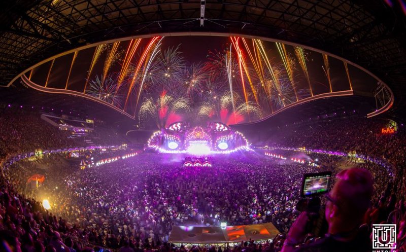 Armin van Buuren a închis Untold, la 09:00 dimineaţa. Primarul Clujului, pe vibe-ul olandezului până la 7