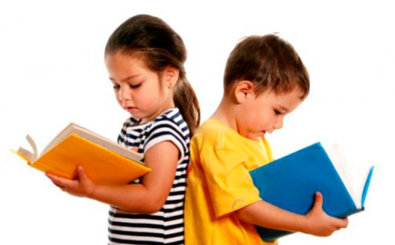 Manuale de la începutul anului școlar, inclusiv pentru copiii care învață în limbi minoritare