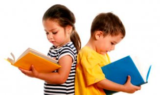 Manuale de la începutul anului școlar, inclusiv pentru copiii care învață în limbi minoritare