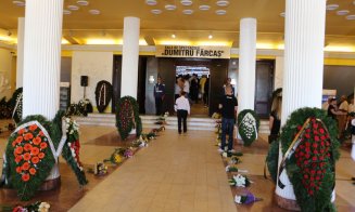 Dumitru Fărcaş, condus pe ultimul drum de sute de clujeni în acorduri de taragot