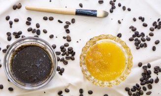 Scrub natural pentru corp şi faţă! 3 reţete ieftine şi simple, de făcut acasă