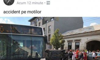 Maşină răsturnată în centrul Clujului. Şoferul este încarcerat, traficul este complet blocat