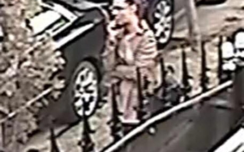 Metoda “accidentul” face noi victime la Cluj. Polițiștii cauta femeia din imagine