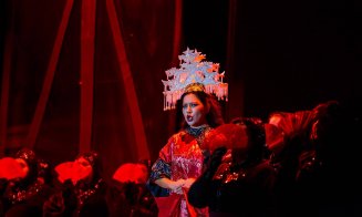 Sute de clujeni au înfruntat vremea mohorâtă pentru Turandot