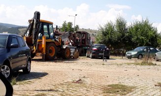 Au demarat lucrările de introducere a canalizării pe mai multe străzi din comuna Baciu