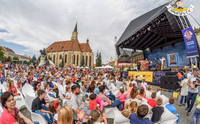 Teatru de păpuşi în centrul Clujului şi la Castelul Banffy