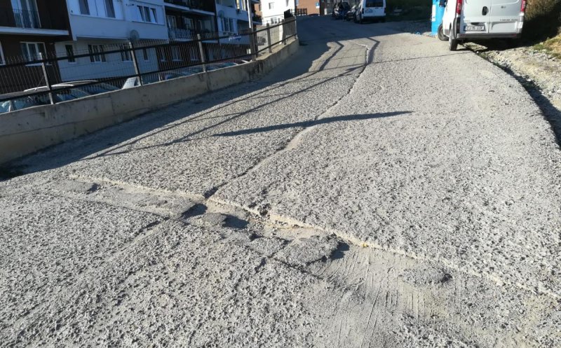 Cum să dai 1.300 euro/mp pentru un apartament în Cluj, dar să îți rupi mașina în două până ajungi acasă