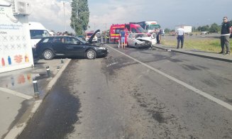 Accident Cluj | Drum închis la piața IRA. Un șofer băut a făcut zob două mașini