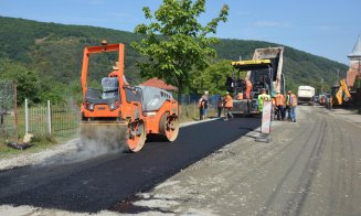 10 drumuri din Cluj intră în reparaţii
