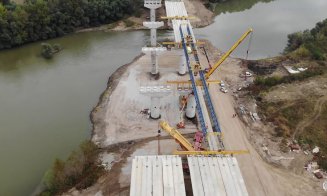 Autostrada Sebeş - Turda. Porţiuni întinse aşteaptă încă balastul stabilizat și straturile de asfalt
