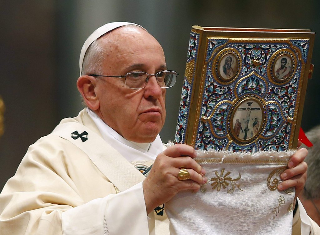 Episcopul Florentin Crihălmeanu, prezent la Roma la liturghia celebrată de Papa Francisc