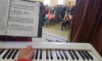 Opera a poposit la Căminul Cultural din Suceagu