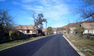 A fost finalizată asfaltarea drumului județean Dăbâca – Panticeu