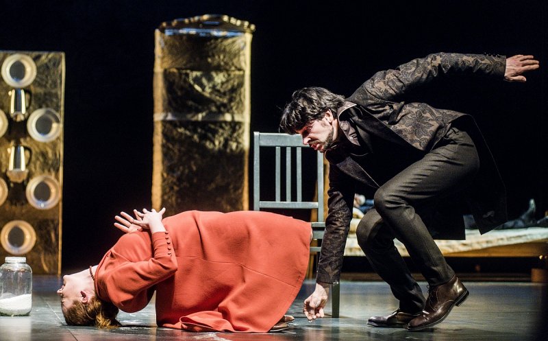 Trupe de teatru din 12 ţări vin la "Interferențe"