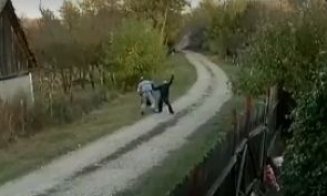 Fost polițist și boxer profesionist terorizează un sat din Cluj