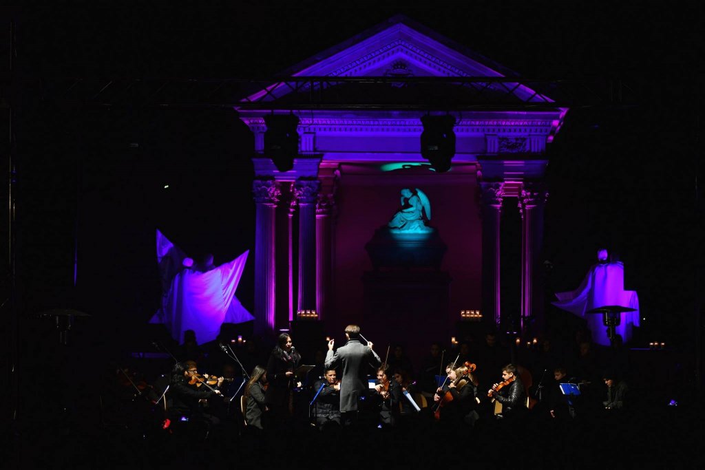 Spectacol-rugăciune şi tur ghidat, de Luminație, în Cimitirul Central din Cluj