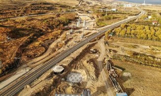 Sebeș-Turda. Lotul 1: Cel mai mare viaduct de pe acest tronson are toate grinzile montate. Lotul 2: Constructorul nu se poate mobiliza