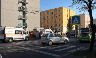 Accident grav pe Muncii. O femeie şi un copil, loviţi în staţia de tramvai