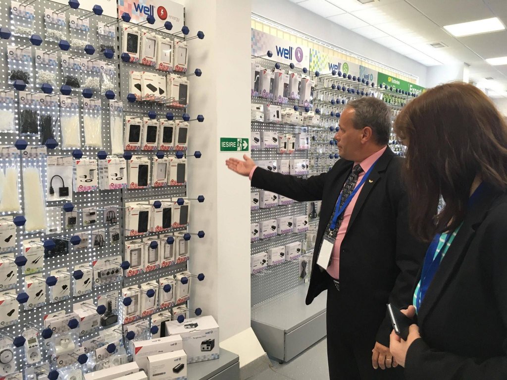 Schimbare de trend în comerțul cu electronice. Vitacom vinde majoritatea produselor pe internet