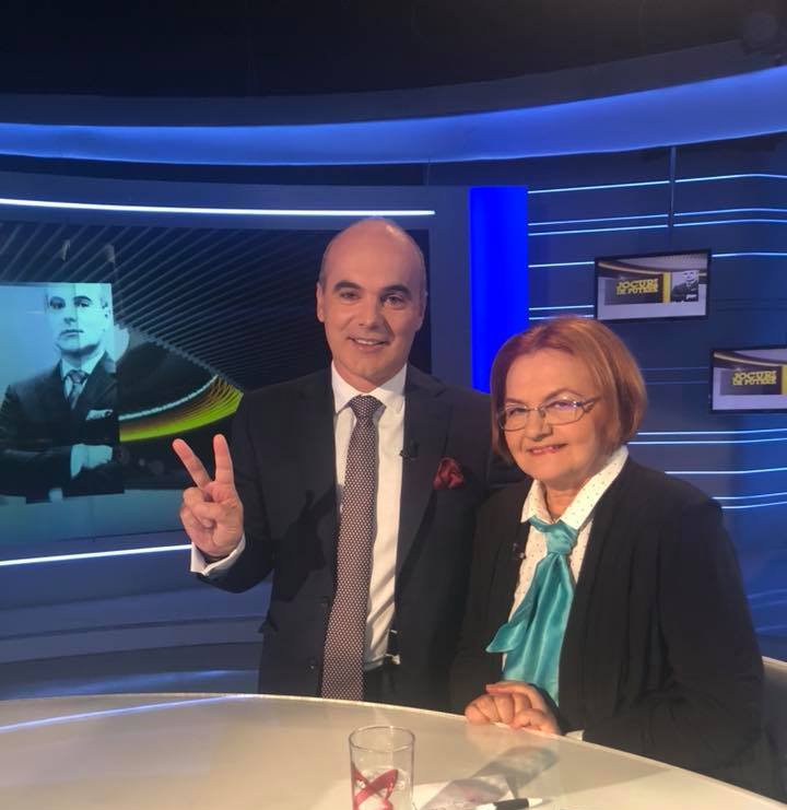Mihaela Miroiu, despre Rareș Bogdan: "Crede în libertate mult mai mult decât pot admite cei care vor doar rating. Crede că jurnalismul e jurnalism și politica e politică"
