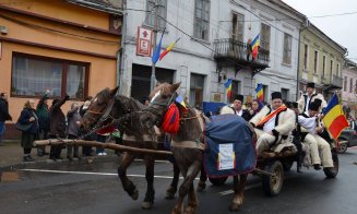 Convoiul care reface Drumul Unirii a ajuns în Cluj. Pe unde trec cele 10 căruțe