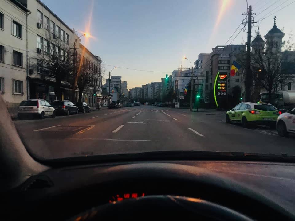 Clujul pustiu într-o vineri dimineaţa! "Soluţia, mai multe sărbători legale"