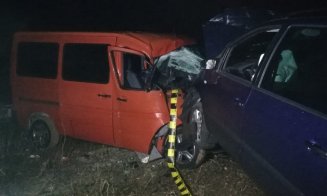 Şofer băut, ravagii pe un drum din Cluj: Un rănit şi patru maşini lovite