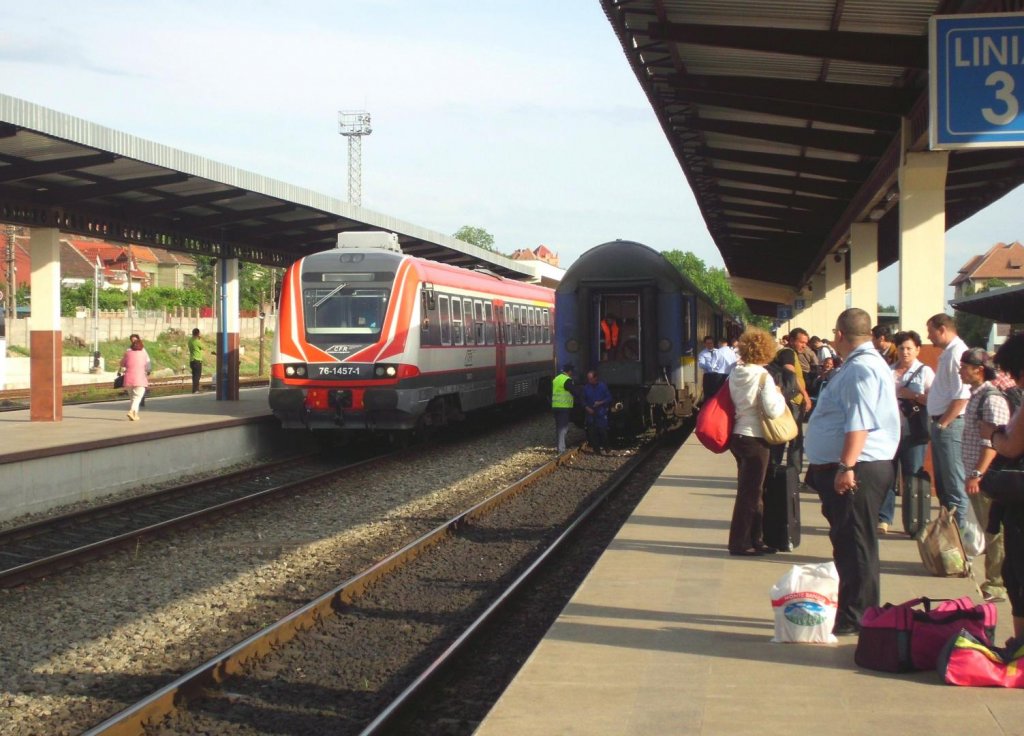 Prins în Gara Cluj şi dus direct la Gherla. Avea de executat un an şi şase luni de închisoare