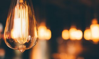 România importă masiv electricitate, în a treia zi din an. Prețul, printre cele mai ridicate din regiune