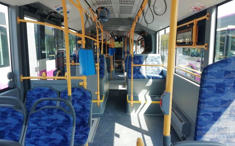 Elevii şi studenţii se plimbă cu autobuzul pe banii Primăriei Cluj. 2 milioane de euro costă doar subvențiile pentru studenţi
