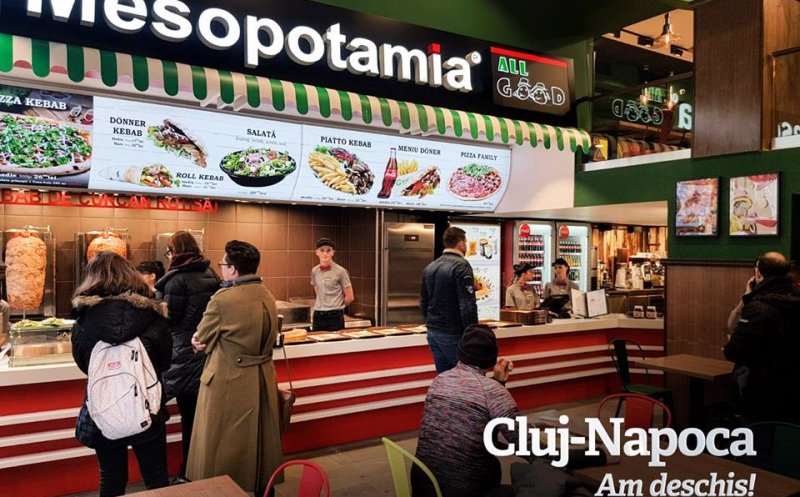 Din Arizona, în Mesopotamia. Celebra cafenea literară a devenit fast-food de curcani rotisați