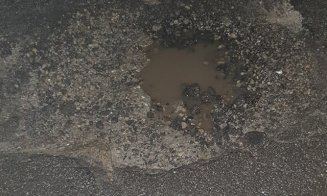 Sute de gropi împânzesc Clujul. Cele mai afectate drumuri și soluția autorităților pentru acestea