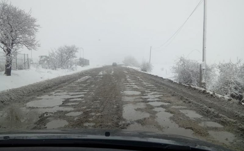 Sute de gropi împânzesc drumurile Clujului. Cele mai afectate zone și soluțiile propuse de autorități