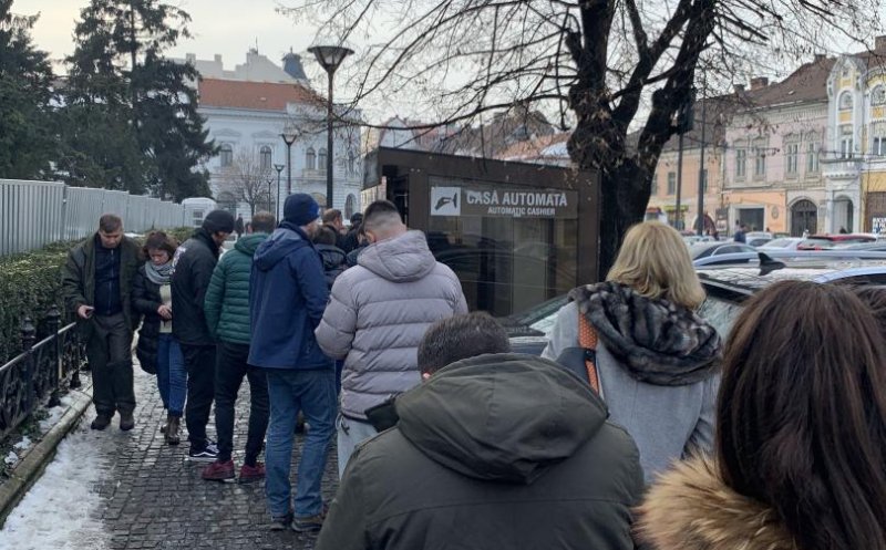 Când scăpăm de cozile la parcometrele din centrul Clujului: camere smart, aplicaţie şi card bancar