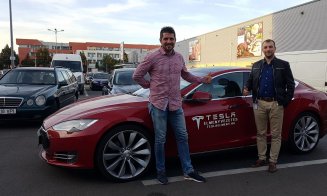 Tesla a început testele la Cluj. Cât costă o tură cu mașina de 150.000 de euro