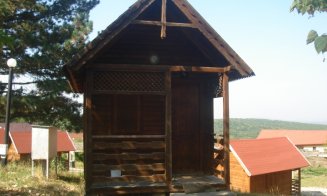 Renaște Campingul Făget. Va avea două piscine și centru spa. Cine l-a cumpărat