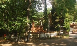 Renaște Campingul Făget. Va avea două piscine și centru spa. Cine l-a cumpărat