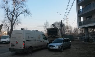 Mișcări de trupe pe Porțelanului. Au peticit strada și podul, până la noi ordine