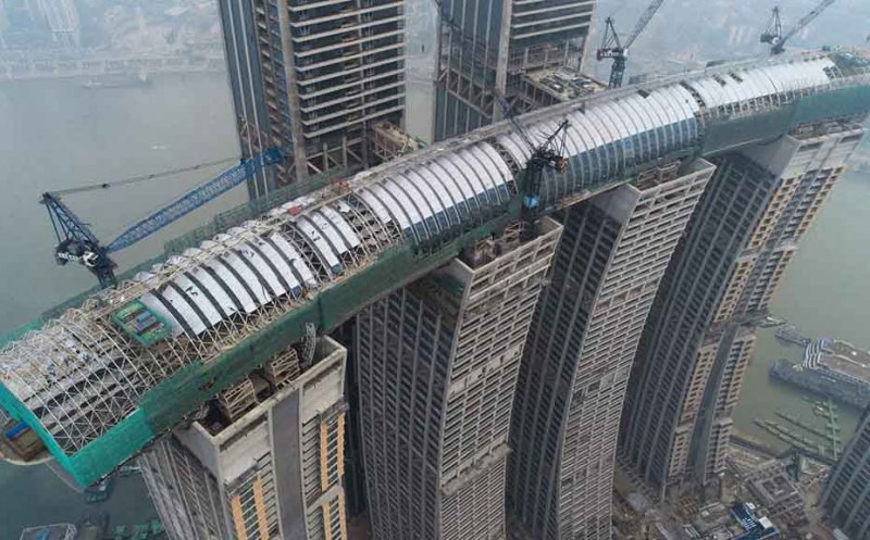 Un „zgârie-nori orizontal” va fi inaugurat până la sfârşitul anului în China