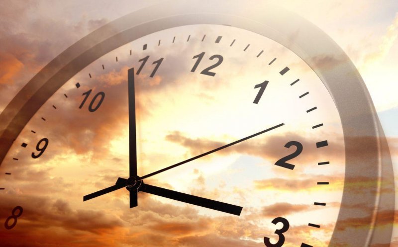 Ora de vară 2019. Mai dăm ceasurile înainte şi înapoi primăvara şi toamna?