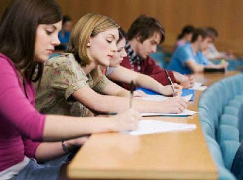 Fost ministru clujean al Educaţiei, despre prelungirea oligativității învățământului: "Nu aduce valoare adăugată"