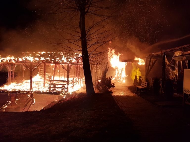 A luat foc complexul unde se ținea Festivalul Peninsula
