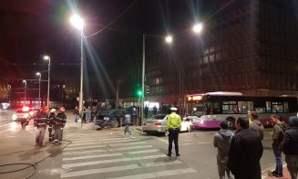 Accident lângă podul Garibaldi: 5 răniţi, între care 3 pietoni. Un şofer a trecut pe roşu
