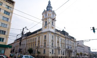 Ce salarii au bugetarii Clujului în 2019? Director - 9.400 lei, poliţist local - 5.000 lei. Cât câştigă primarul Boc
