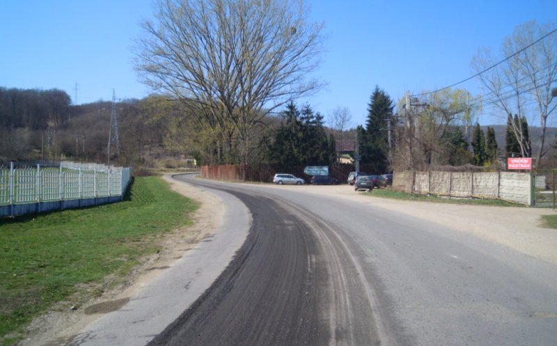 Au fost reluate lucrările pe drumul Gilău – Someşul Rece – Mărişel