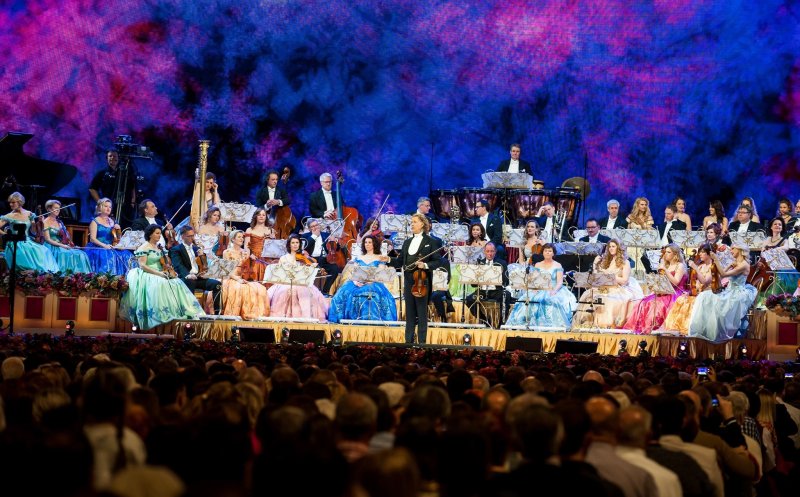 Patru zile - 32.000 de oameni. Cât a câştigat BTarena de pe urma lui Andre Rieu. "Îl vom mai vedea la Cluj!"