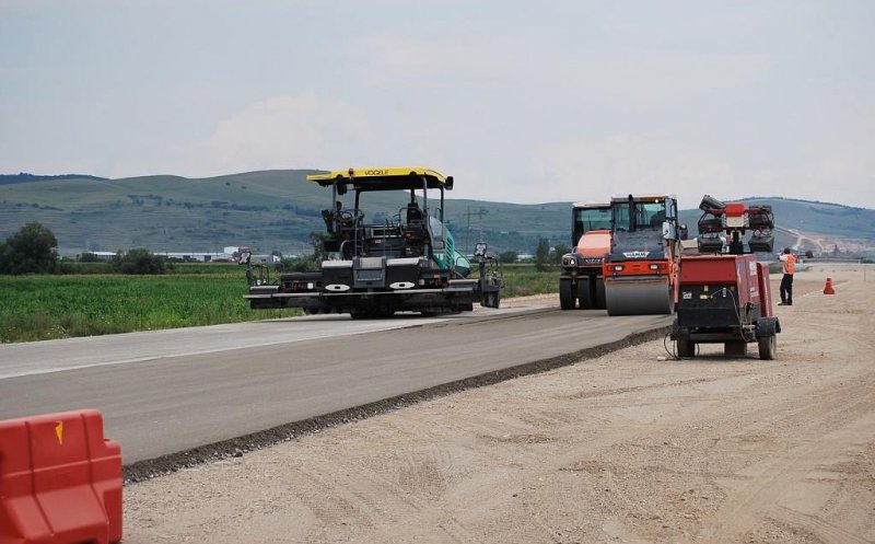 Autostrada Sebeş - Turda. Imagini din zona podului metalic și a sensului giratoriu Lancrăm