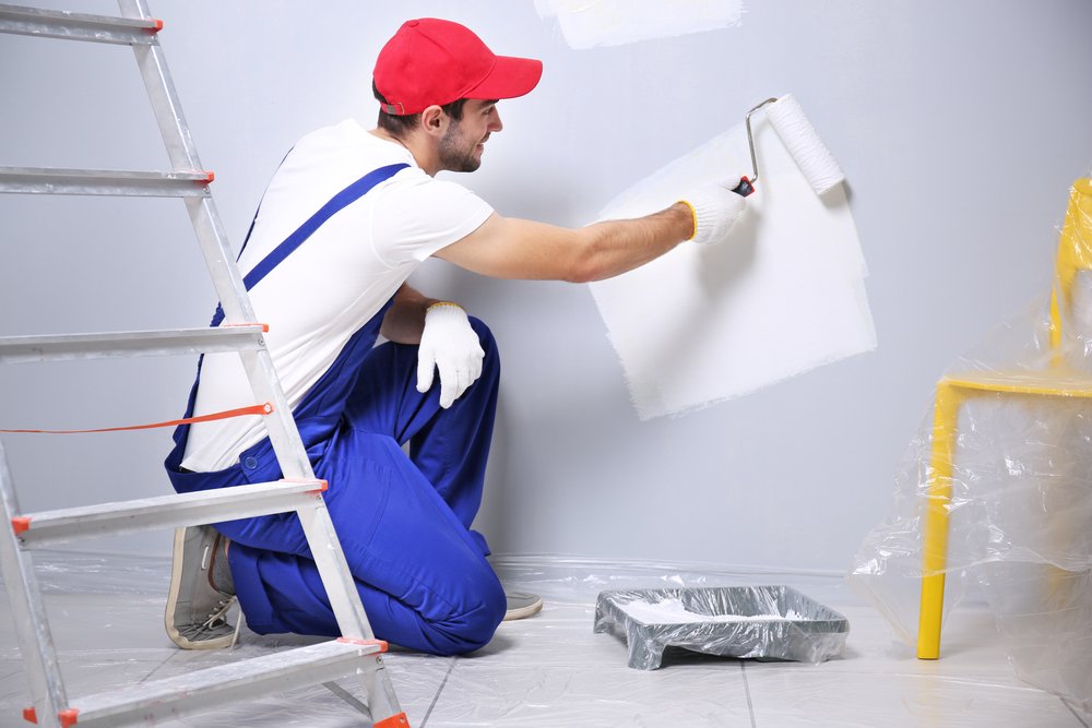 Românii alocă maximum 5.000 de euro pe renovarea locuinței. De fapt dau jumătate din sumă